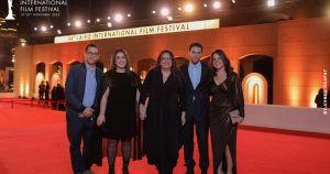 فيلم السباحتان2022.. رواية الأب الذي حقق حلمه من خلال بناته 2 فريق العمل لفيلم السباحتان