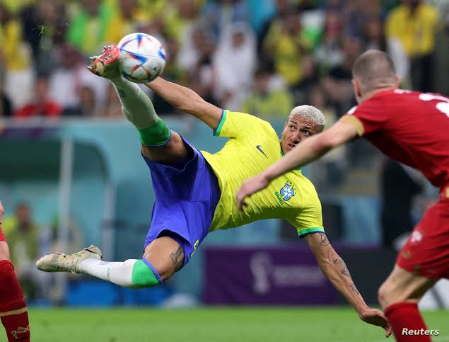 ملخص الجولة الأولى من كأس العالم 2022.. جولة المفاجآت 15 الجولة الأولى من كأس العالم 2022 , البرازيل , ريتشارليسون