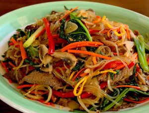 رأس السنة الكورية.. وأبرز 4 مظاهر للاحتفال بها 7 (Japchae)