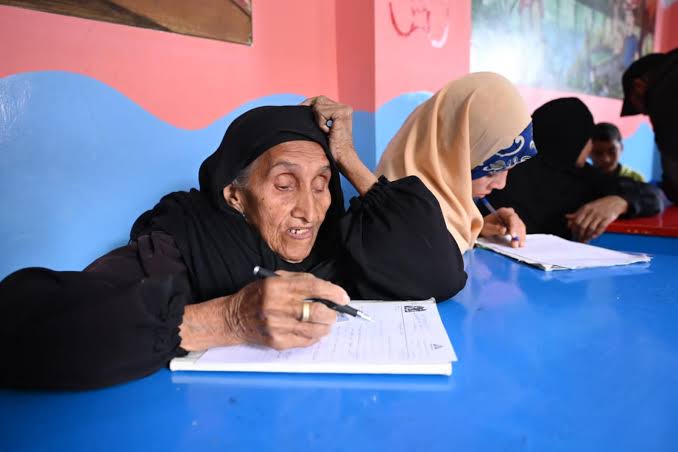 زبيدة عبدالعال.. حلم سيدة اقتربت على ال 90 4 السيدة زبيدة عبدالعال