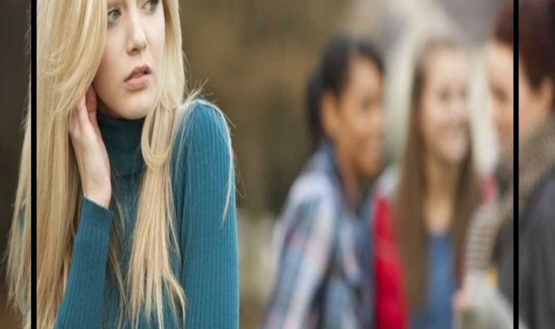 الخجل الاجتماعي.. ماذا تفعل إذا كنت تعاني منه؟