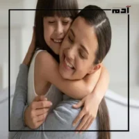 أسرار الأم السعيدة.. كيف تحققي توازن حياتك وتعيشين بسعادة؟ 3 التحلي بالإيجابية